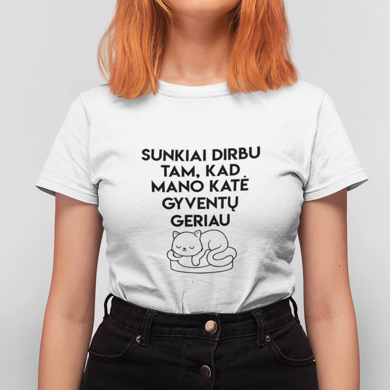 Balti moteriški marškinėliai "Sunkiai dirbu"