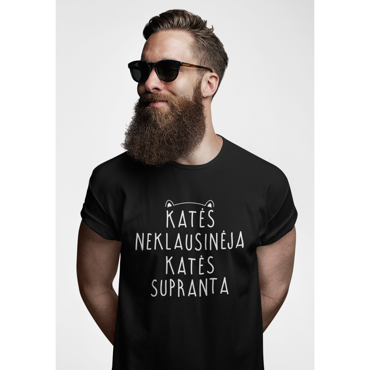 Juodi UNISEX marškinėliai "Katės neklausinėja"