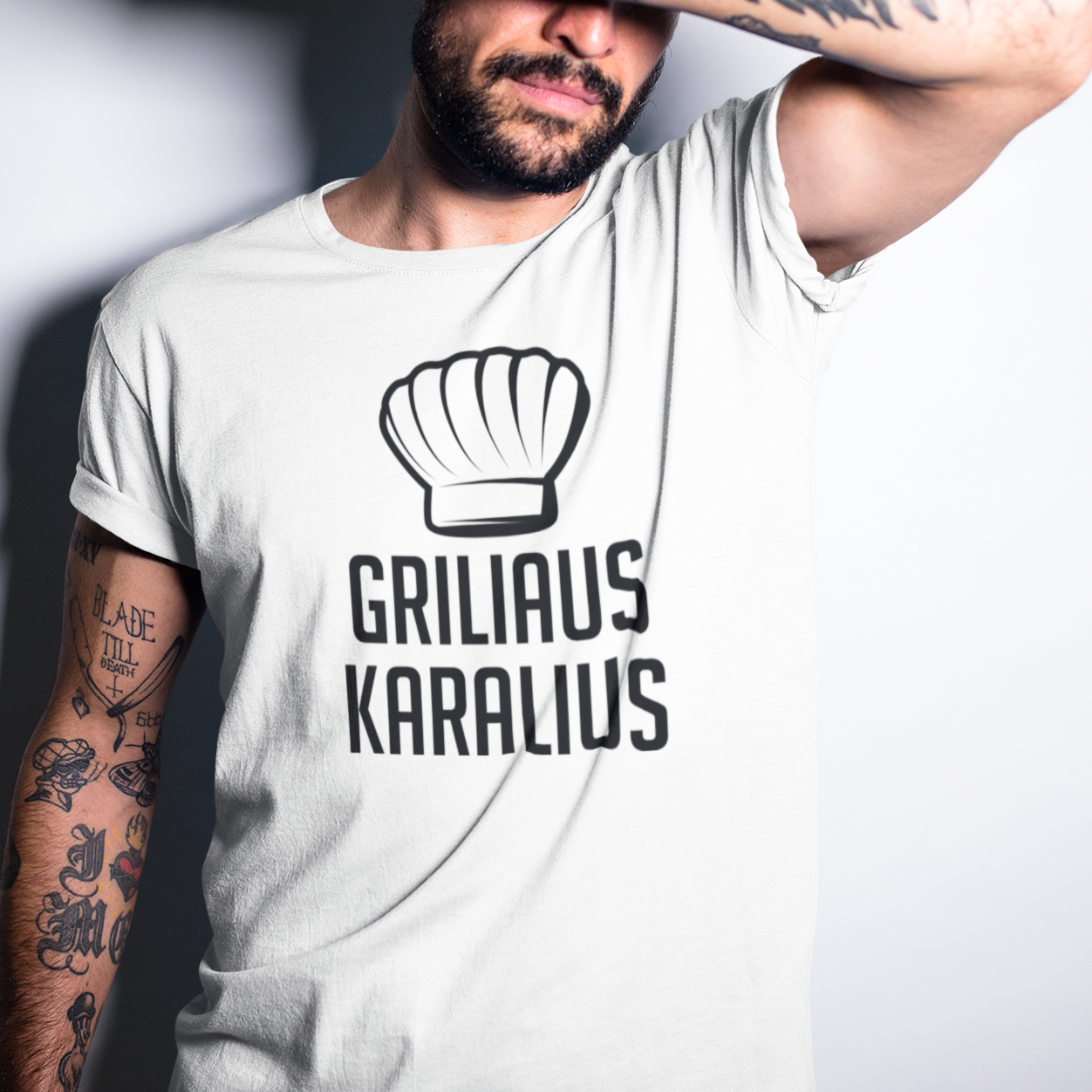 Balti UNISEX marškinėliai "Griliaus karalius"