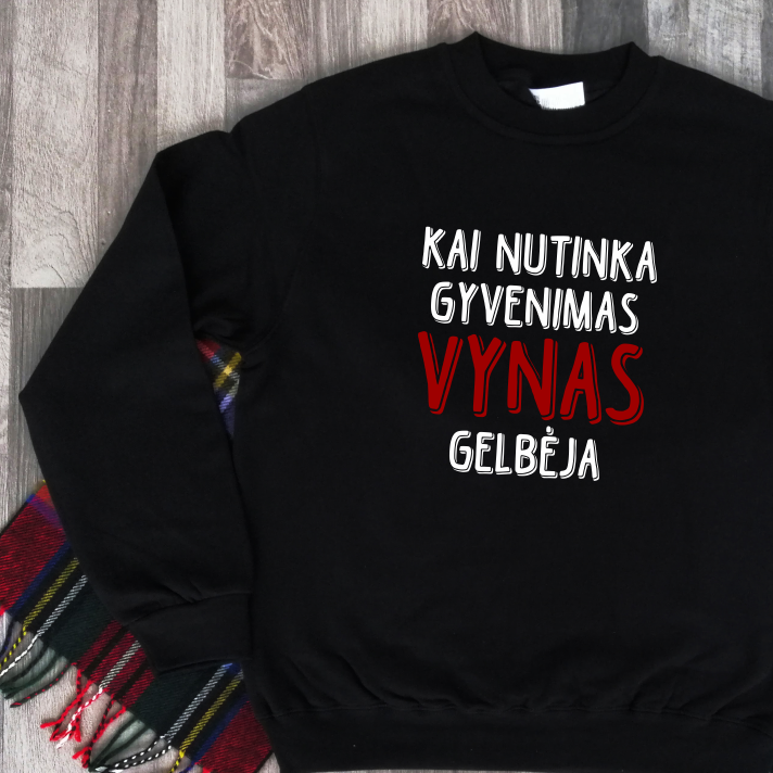 Juodas džemperis be gobtuvo "Kai nutinka gyvenimas"